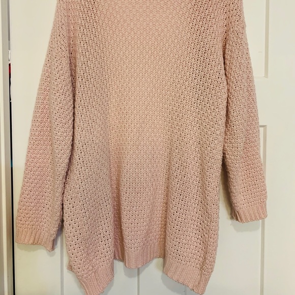Cozy long pink sweater - Picture 2 of 2